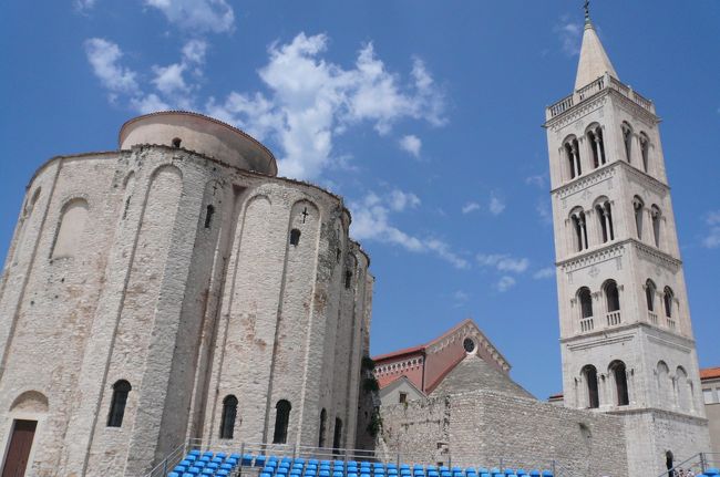 3日目<br />サダール<br />聖ストシャ大聖堂と聖ドナト教会