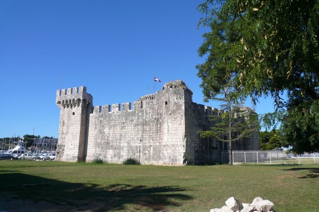 カメルレンゴの砦