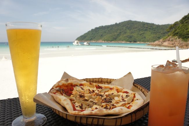 11時にシンガポールを出発して１時半ごろにはビーチサイドでお昼。この近さも魅力です。