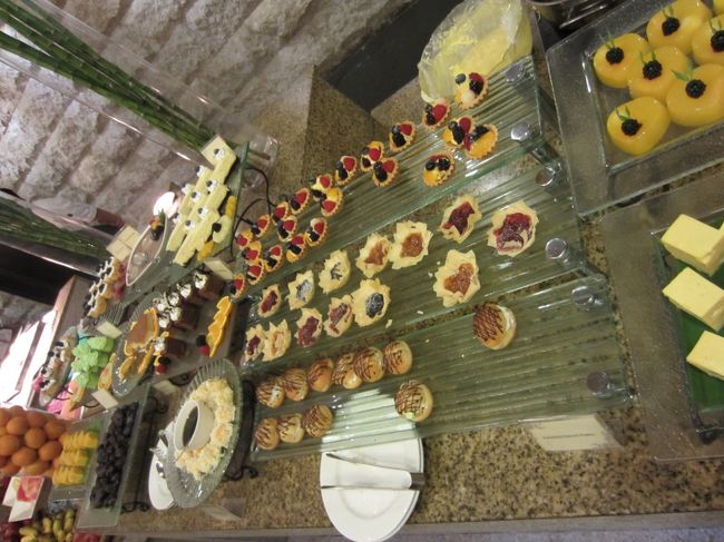 デザートコーナー、おいしいものとそうでないものの落差がはげしかった。プリンは絶品！