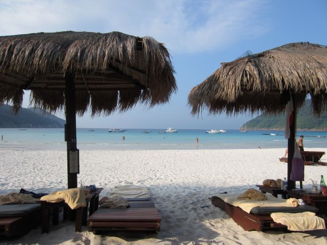 何も計画を練らず、一日ビーチでのんびりの贅沢日。