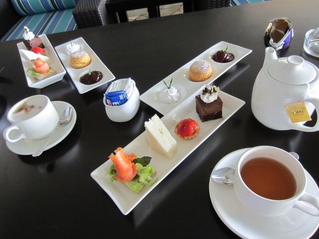 アフタヌーンティＲＭ25だったので思わずたのんでしまった。紅茶がＴＷＧで、コーヒーもおいしい！が、ケーキだけはなんだか前に作りおきしてあったような味でした。ケーキ好きには残念。（ラマダン中だし仕方ないか・・）
