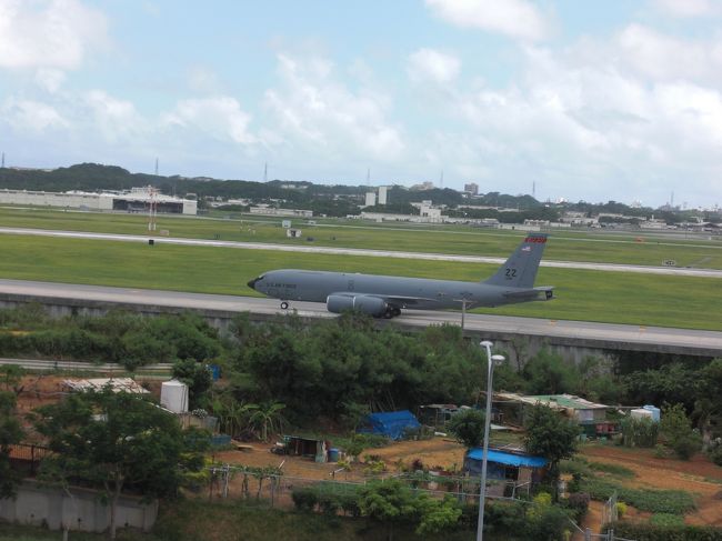 飛行機の迫力に見入ってしまいました。