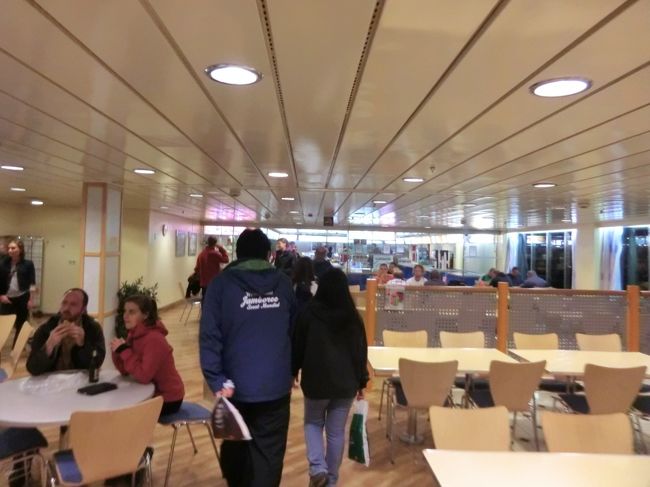 かんな感じのとこで・・・飲んだり、オシャベリしたり・・・