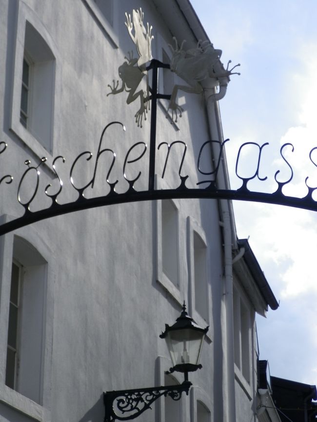 メインストリート脇の私のお気に入りの路地