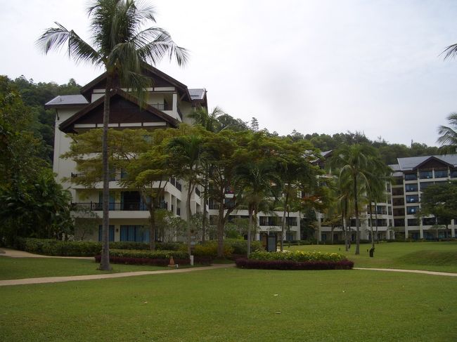 　息子だけ少しプールで泳ぎ、<br />ランチをして帰ってきました。<br /><br />　帰りのシャトルは１３時４５分。