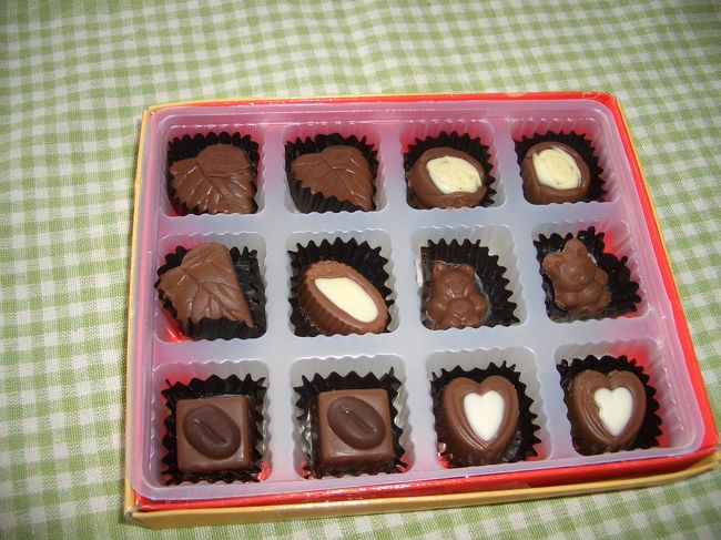 　「ワリサンスクエア」内にあるシンプリーチョコレート。<br /><br />　ドリアン味、ココナツ味、サバティー味など<br />１２種類選べる。