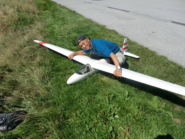 勿論・・・グライダーにも乗りました・・・