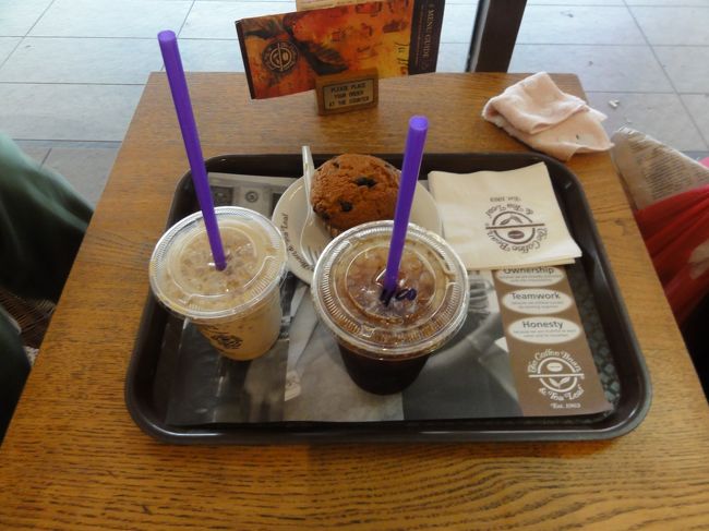 休憩でカフェに入りボルネオコーヒーを飲みました。<br />ただカフェは日本と同じくらい値段が高いです。