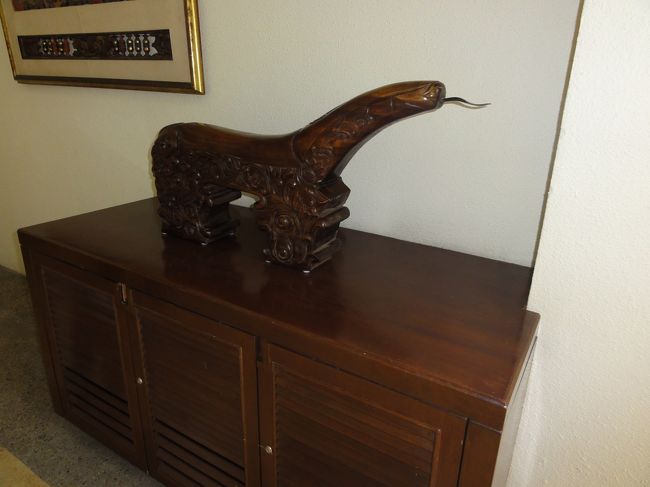 トカゲの木彫り発見。