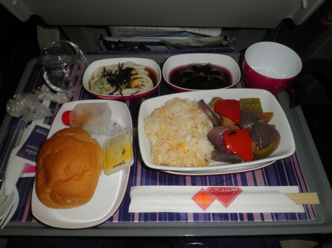タイ航空の夕食です。