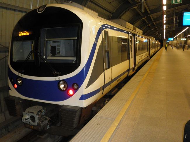 空港鉄道が出来ていました。発展するバンコクです。往路、復路とも経由の都合上バンコクで宿泊しました。それについても、別の旅行記に投稿しています。よかったら見てください。