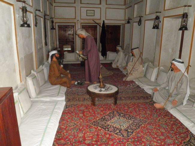 今度は、当時の住宅を再現した「ヘリテージ・ハウス」といいます。ほんの小さな所ではありますが、中を案内してくれました。