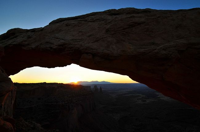 ６：３８　太陽が顔を出しました。