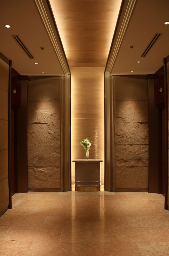 ではお部屋へと行ってみましょ〜<br />(^^)<br /><br />10階なのね♪<br /><br />