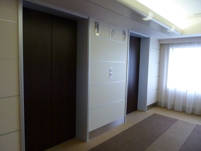 その10階のエレベーターホール☆<br /><br />