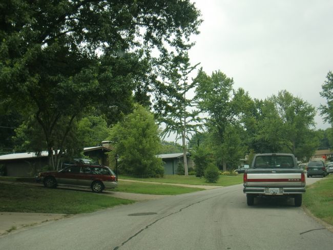 マジェラ〜ンＧＰＳナビに住所を入れ間違えたようだ。<br /><br />住宅地に入ってしもうた