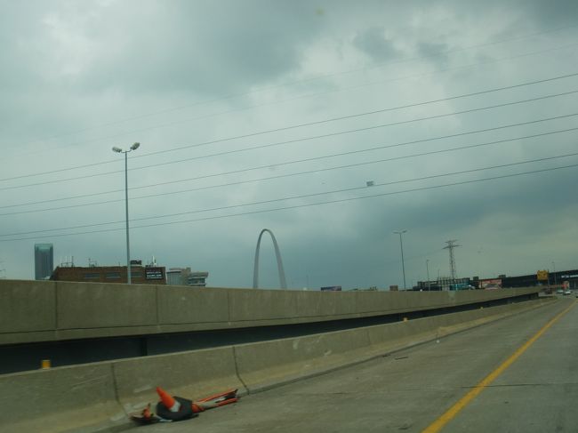 見えてはいるが、一方通行やら<br /><br />何やらで