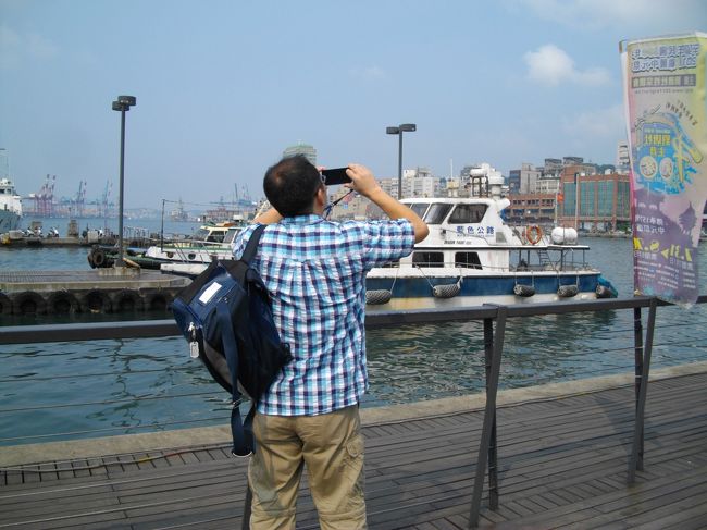 海はごみたくさん浮いていて汚いし臭かった<br /><br />何年か前は沖縄と定期船が結んでいたとか