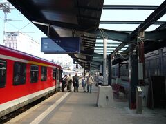 定刻より約20分遅れでルクセンブルク中央駅に到着。