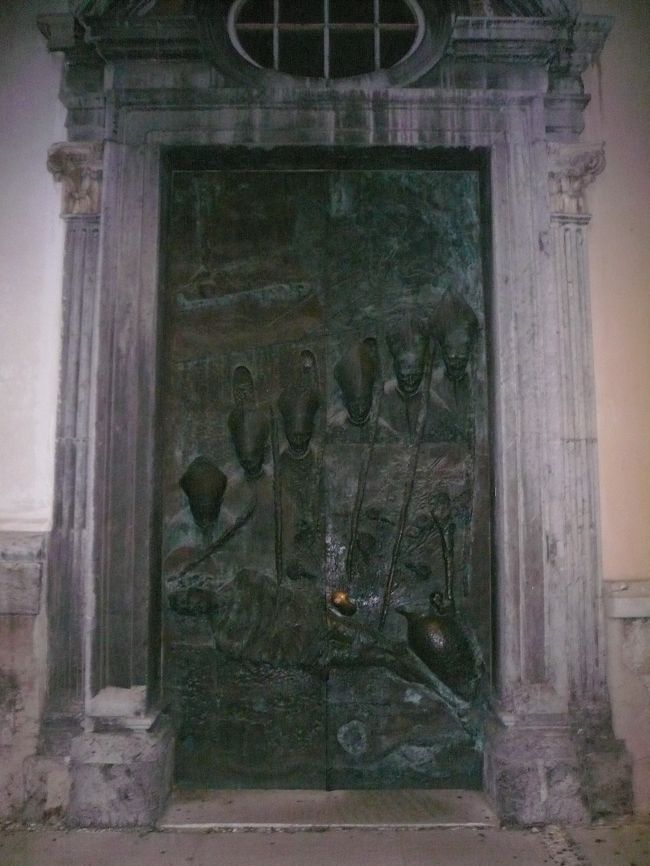 リュブリャーナ大聖堂の扉