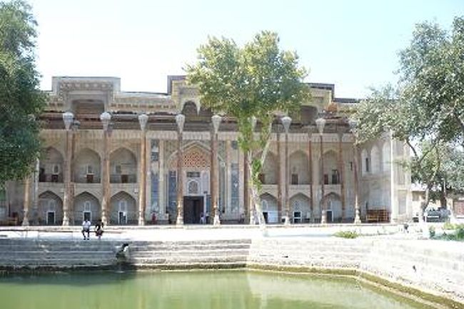 ブハラ　ハーン専用のモスク<br /><br />バラハウズ　モスク