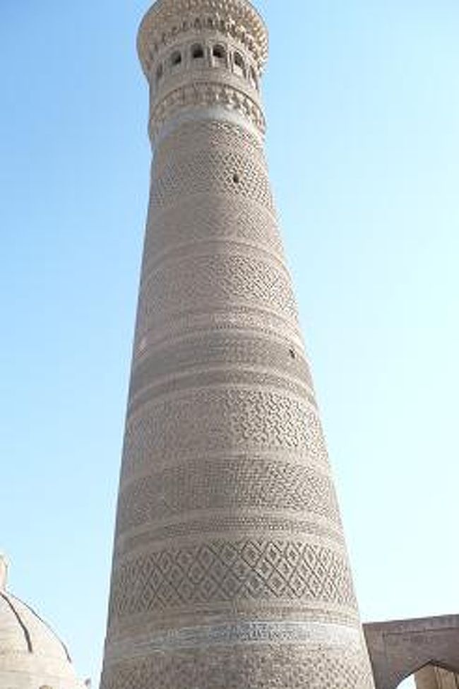 ブハラのシンボル、<br />カラーン　ミナレット