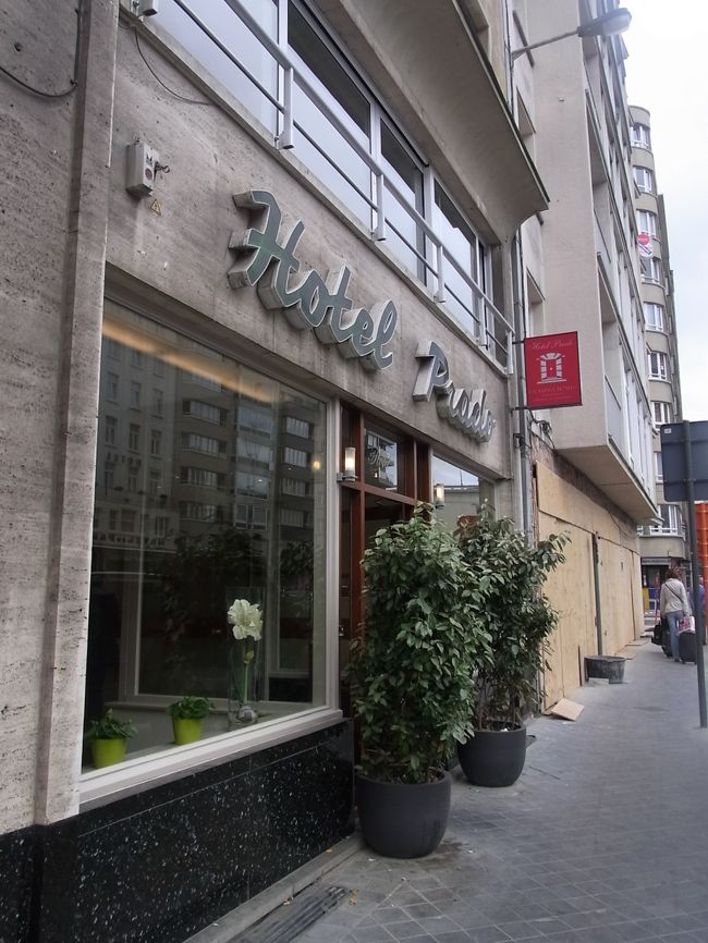 宿泊したホテルポルド。booking.comで朝食がよかったと書き込みがあり予約しました。シャンパンが付き、期待した以上でした。ブルージュで手ごろな宿を取れなかった場合お勧めです。