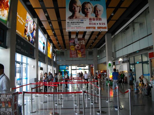 バスターミナルです<br /><br />国光客運１２５元／人<br /><br />