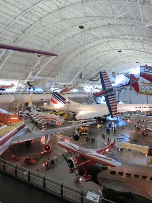 あっちにも飛行機。