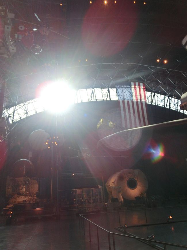 ちなみにエンタープライズ号の名前の由来は<br />映画「スタートレック」の宇宙船から。<br /><br />