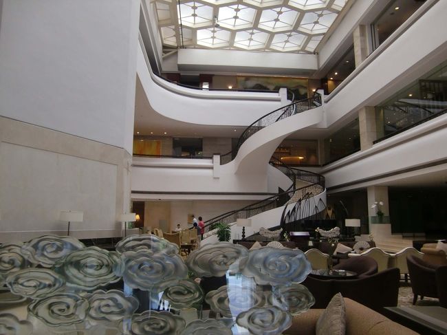 宿泊ホテルはシャングリラです。