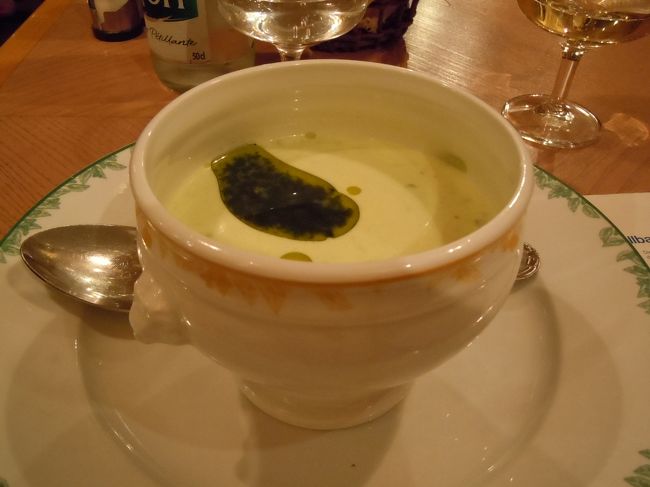 今宵は、またホテル近のレストラン<br />冷静スープ