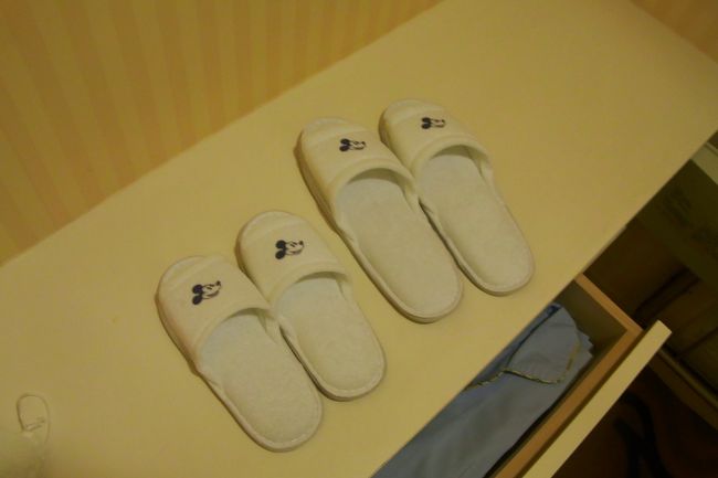 随所に子供向けサービスがあります。子供は、このスリッパとタオル時のパジャマにご機嫌でした。