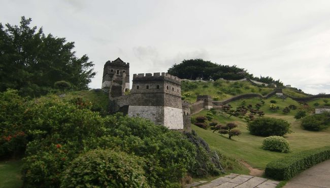 こちらは万里の長城で、園内を同じ縮尺で再現されていました。<br />