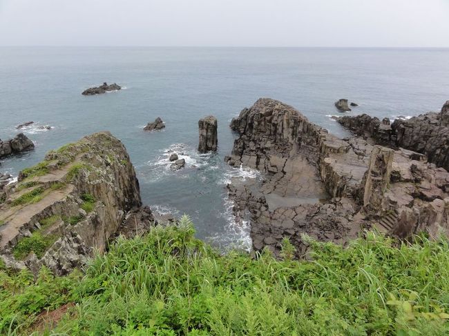 いい崖っぷち具合です。