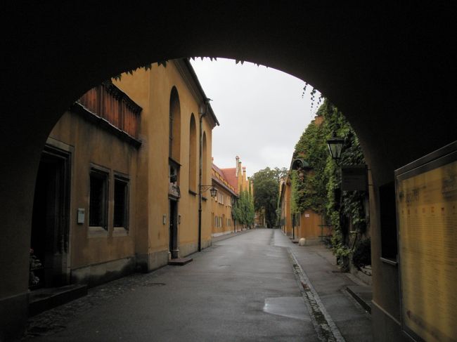 フッゲライへ。<br />なんと、今でも当時の金額で住んでいる人たちがいる。