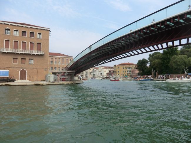 このように広い運河と思いませんでした・・・