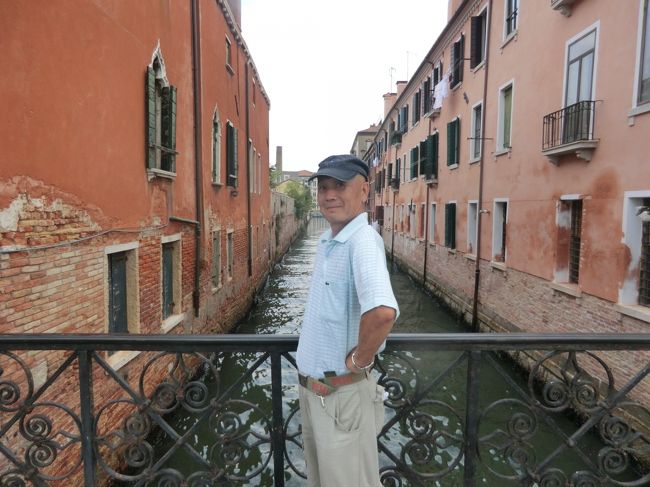 コンナ場所で小船が浮かぶのをイマージしていました