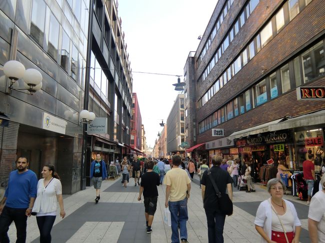 スウェーデン ストックホルム<br />新市街の通り。