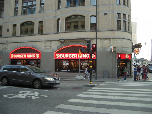 スウェーデン ストックホルム<br />新市街の「BURGER KING」で夕食。