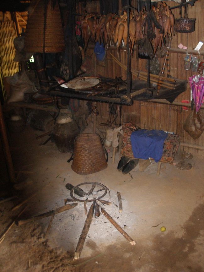 家の中を見せていただく。