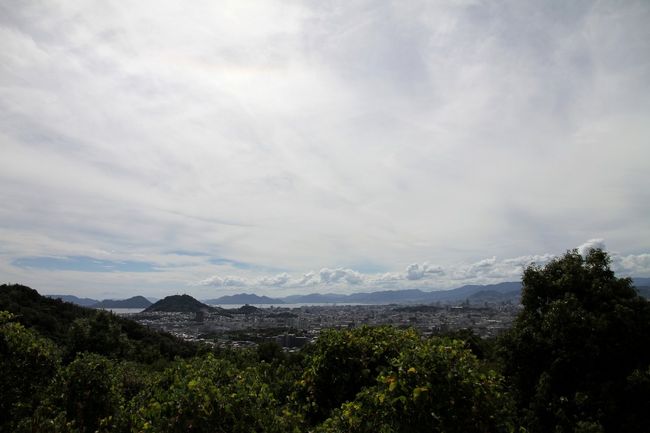 ▼府中町茶臼山林道より　<br /><br />　府中町茶臼山林道より宇品方向。