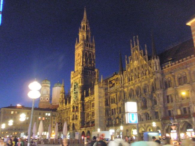 こうして、ふらふらしながら中央駅付近のホテルへ帰るべく地下鉄へ。