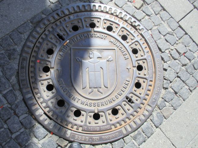 ミュンヘンのマンホールのふた。