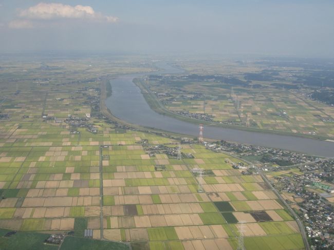 成田周辺はたんぼがパッチワークのようでとってもきれいです。<br />無事に帰ってきました。<br /><br />ただいま〜♪
