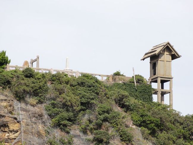 端島神社です。今でも本殿!?（奥社）が残っています。