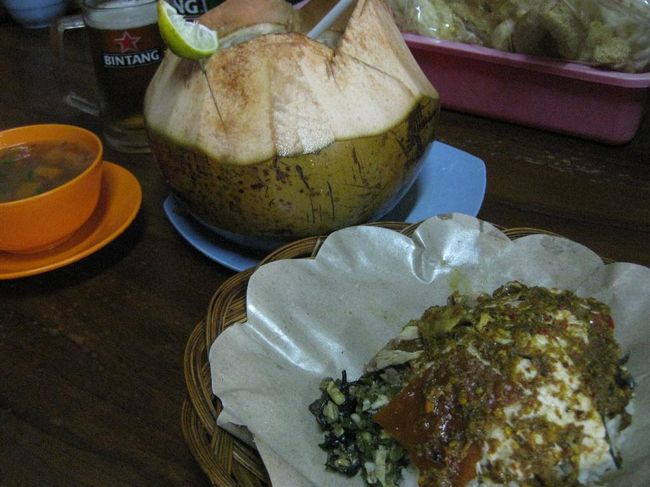 一皿、30000RPS<br />スープ付のスペシャルだと50000RPSです。<br /><br />ココナッツジュースは15000RPS<br />