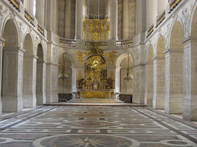 ここはオーディオガイド（日本語有り）が活躍します。レンタルは無料でした。但し室内のみ