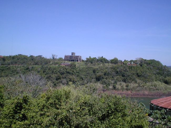 川向こうはパラグアイ？